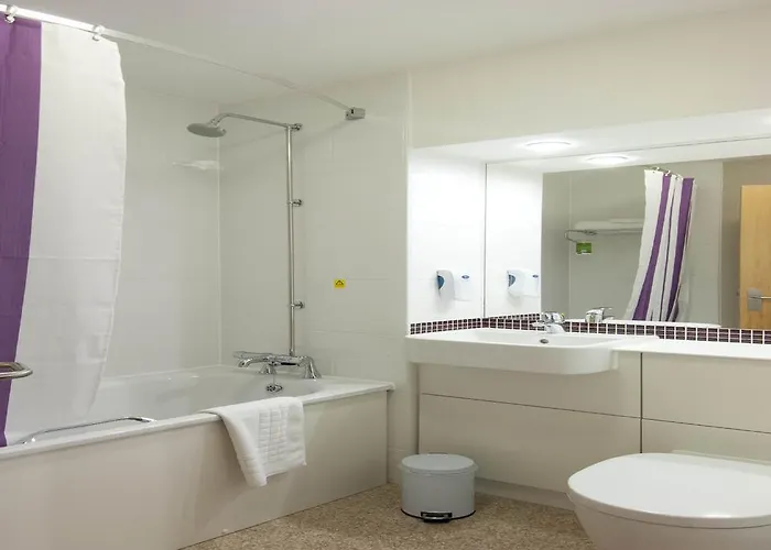 Premier - M6 Junction 44 Carlisle (Cumbria)